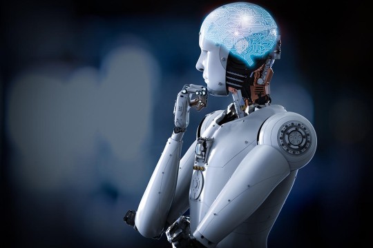 "غوغل" توقف مهندساً عن العمل أعلن أن روبوت ذكاء اصنطاعي اكتسب الوعي