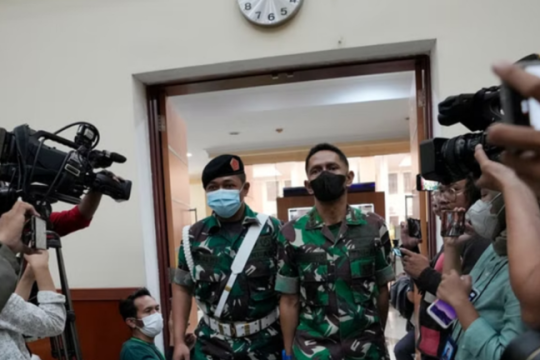 إندونيسيا: سجن ضابط مدى الحياة بتهمة القتل