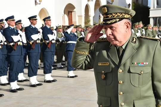 تنصيب مدير جديد للمخابرات الداخلية في الجزائر