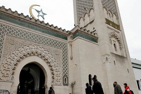 فرنسا: ''نبوي''... تطبيقة للتبرّع للمساجد