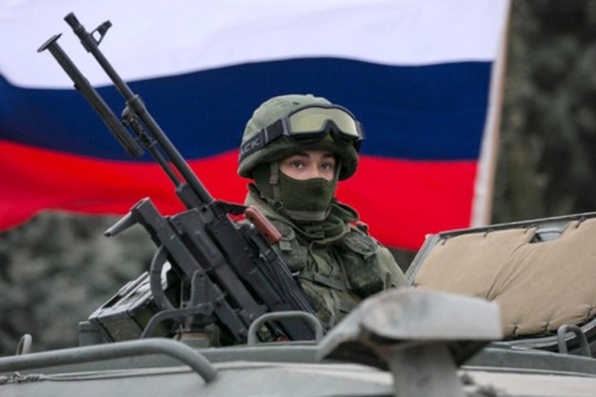 روسيا تقرّ بمأساة جنودها وزيلينسكي يطالب بوقفة دولية