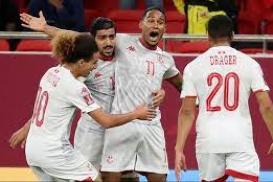 كأس العرب: تونس تواجه عمان في ربع النهائي