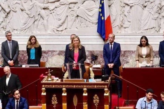لأوّل مرّة في تاريخ فرنسا.. امرأة تترأس الجمعية الوطنية