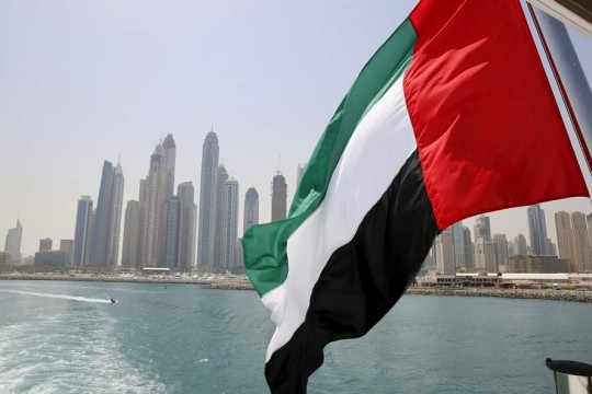 هل تحاول الإمارات الإفلات من القائمة الرمادية لغسيل الأموال؟