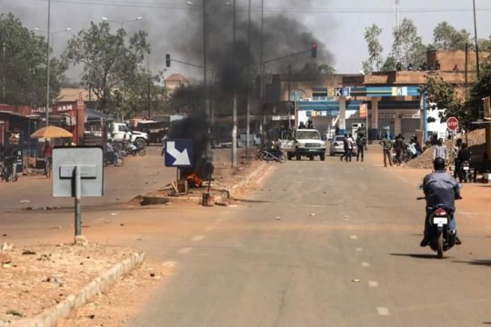 الأكثر دموية منذ انقلاب جانفي الماضي.. 55 قتيلا في هجوم مسلح شمالي بوركينا فاسو