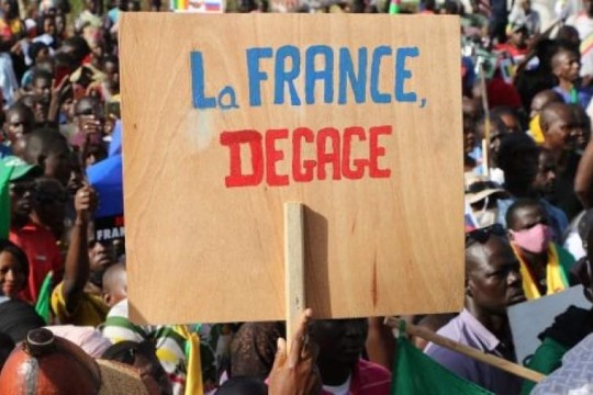 ما المغزى من إلغاء مالي اتفاقياتها العسكرية مع فرنسا؟