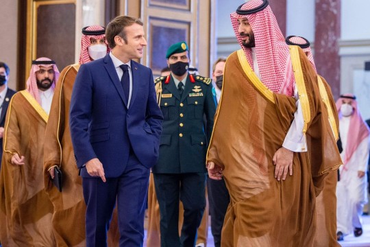 الرئيس الفرنسي يستقبل ولي العهد السعودي