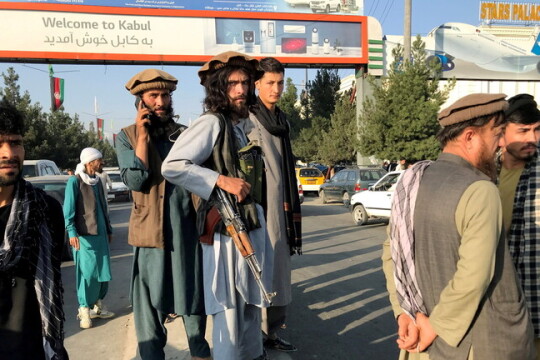 مسؤول في "طالبان" لـ"رويترز": أكثر من 90% من المباني الحكومية تحت سيطرتنا