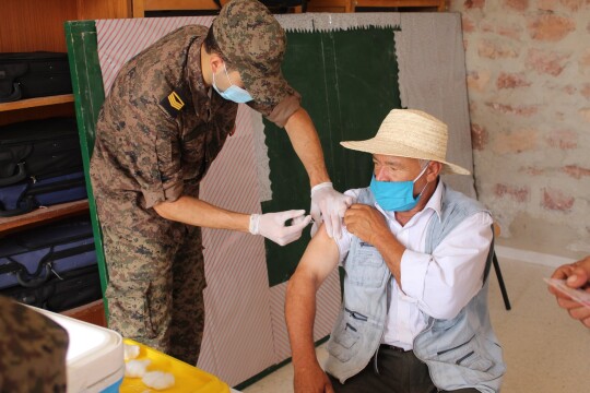 الصّحة العسكريّة تنطلق في تطعيم متساكني تطاوين بالجرعة الثانية من لقاح كوفيد‎‎