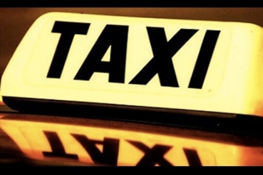 صاحب تاكسي يخفّض 50% للمسجّلين في منظومة إيفاكس