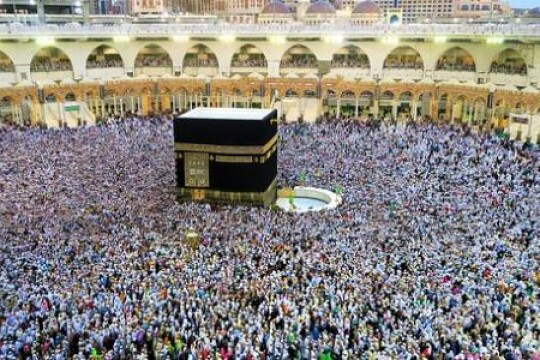 وزارة الحج والعمرة السعودية: استقبال طلبات العمرة من مختلف دول العالم تدريجيًّا بدءا من يوم غد الاثنين