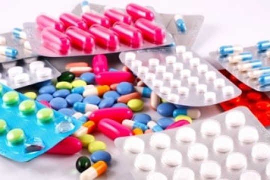 نقابة أطباء القطاع الخاص تدعو الأطباء لترشيد وصف الأدوية