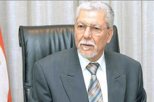 الطيب البكوش: أزمة تونس والمغرب فاجأتنا وندعو لعقد "خلوة مغاربية" لحلّ "أزمات" المغرب العربي