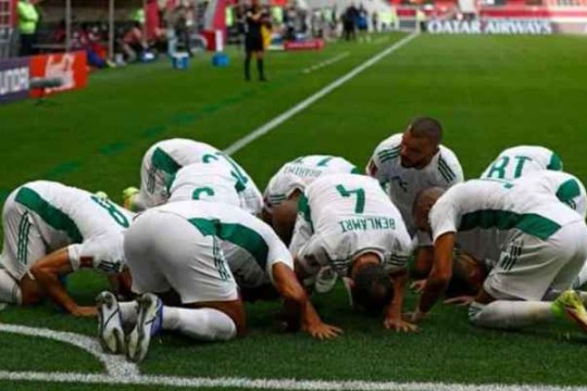 كأس العرب.. الجزائر تفوز على السودان برباعية نظيفة