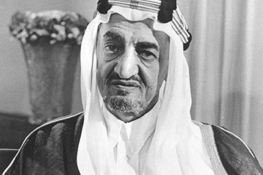 الملك فيصل .. العدو الأول للكيان المحتل وأب التضامن العربي