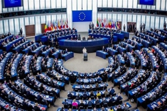 البرلمان الأوروبي يقرر مقاطعة الانتخابات التشريعية في تونس