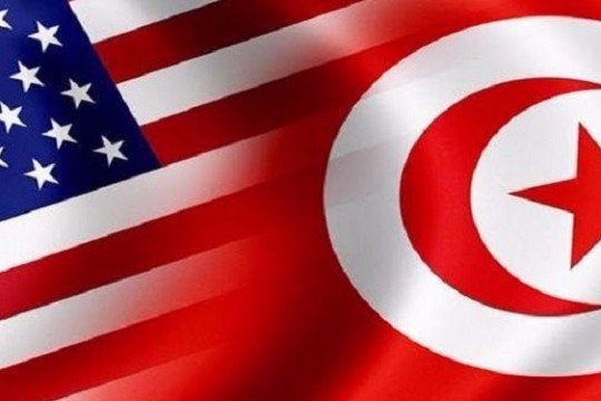 بسبب تآكل الديمقراطية.. عضوان بمجلس الشيوخ الأمريكي يطالبان بايدن بفرض عقوبات على من قوّض الاستقرار في تونس