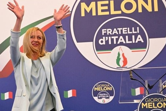 حزب اليمين المتطرف بقيادة جورجيا ميلوني يتصدّر نتائج الانتخابات الإيطالية