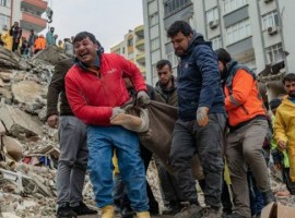 تركيا: ارتفاع عدد قتلى الزلزال إلى 1651 وأردوغان يُعلن الحداد 7 أيام