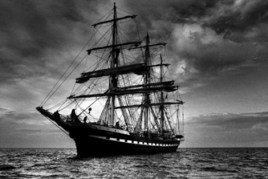 ديسمبر 1872.. قصة سفينة الأشباح التي ظهرت  وسط المحيط الأطلسي