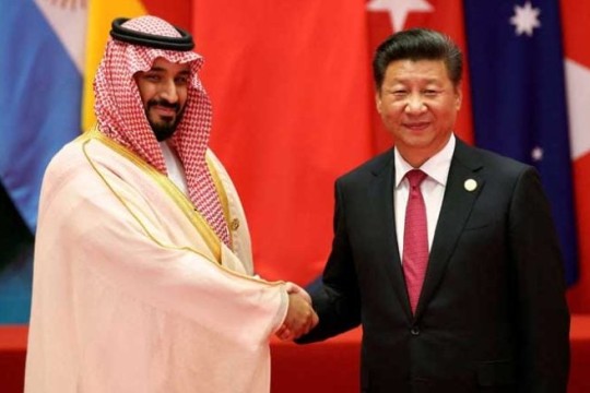 الأولى منذ 2016.. رئيس الصين يبدأ زيارته للسعودية تتخلّلها لقاءات مع قادة عرب خلال قمتين خليجية وعربية