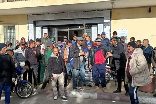عمال وأعوان بلدية القصرين يدخلون في إضراب مفتوح‎‎