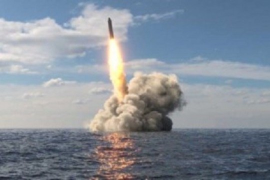 كوريا الشمالية تعلن عن إطلاق صاروخ باليستي من غواصة