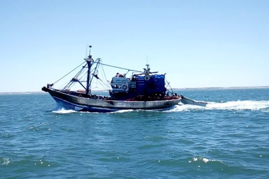 فقدان الاتصال بمركب صيد بحري ساحلي منذ الخميس الماضي