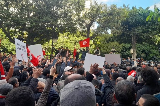 العاصمة : مسيرة حاشدة لجبهة الخلاص الوطني