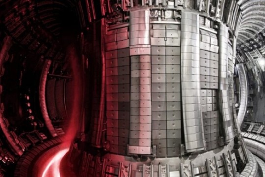 رقم قياسي جديد لمفاعل نووي طاقي