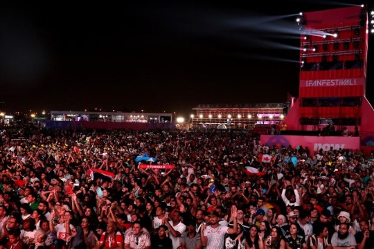 أكثر من 40 ألف شخص في افتتاح مهرجان الفيفا للمشجعين بالدوحة